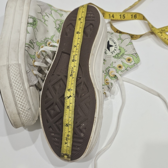 Converse High-Top Sneakers with Green and Yellow Accents - Picture 8 of 9